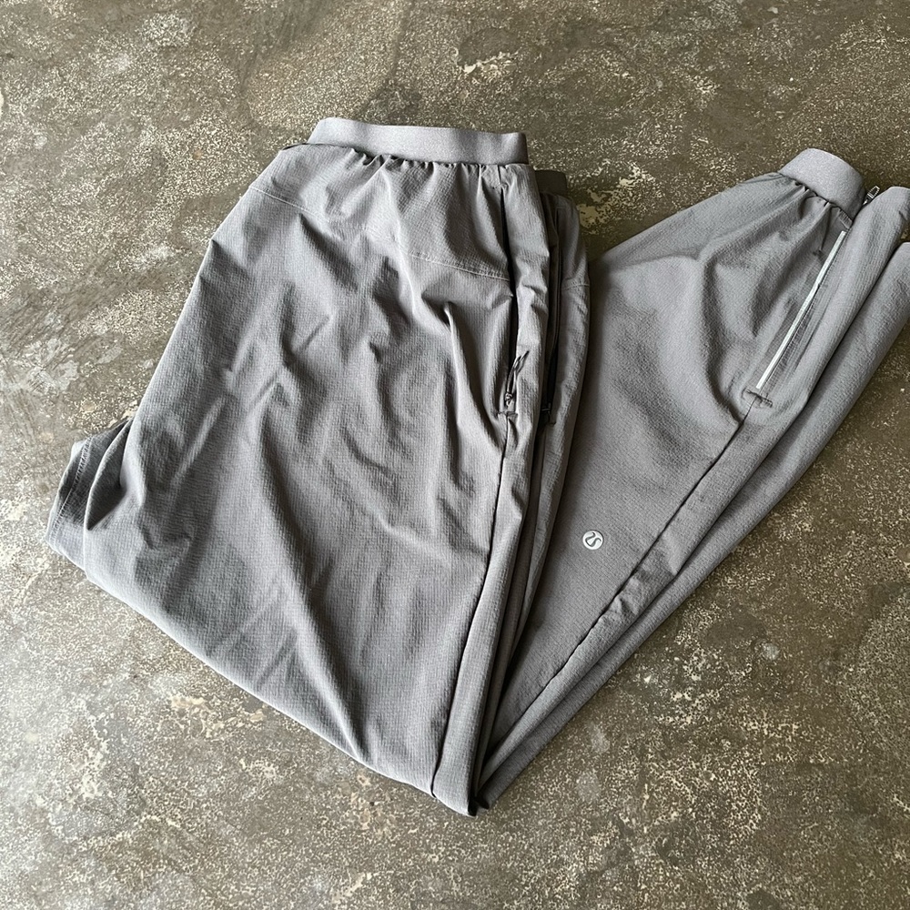 Men’s Lululemon surge jogger size large